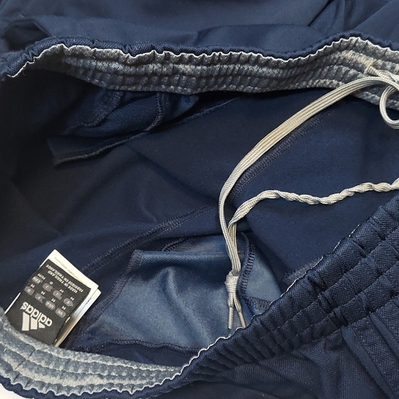 Adidas Joggers Size M - Picture 7 of 12